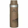 Stanley Classic Trigger-Action Travel Mug 473ml perch